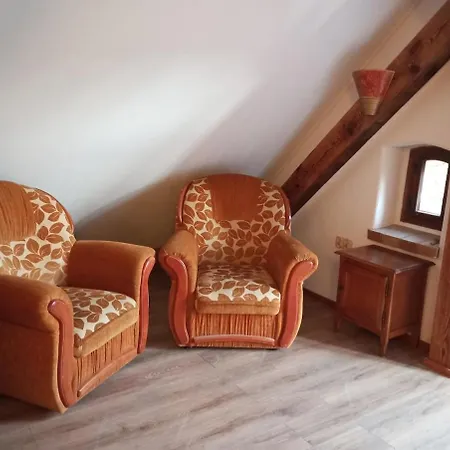 Bardzo Stara Szkola Apartmán Wojsk